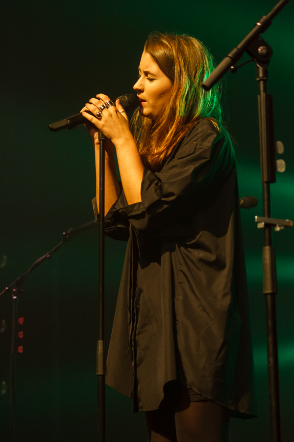 Hooverphonic @ Joe All The Way, picture 17, photographed by Alex Wyckmans - FrontView Magazine