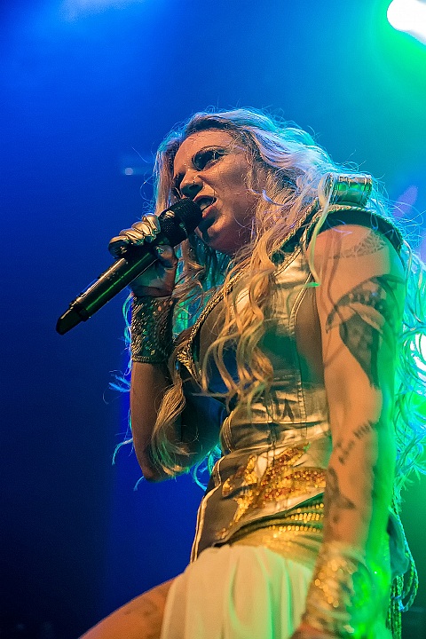 Kobra & The Lotus @ Femme 2016, picture 8, photographed by Edwin Houdevelt - FrontView Magazine