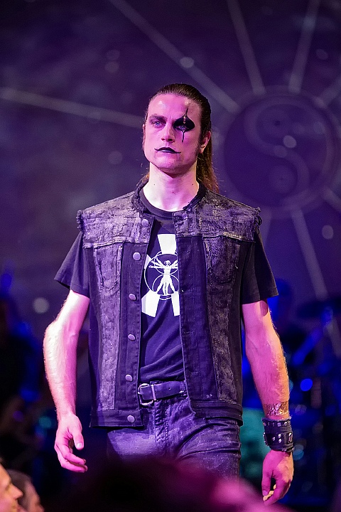 mode show, Ingeborg Steenvorst met Chirra Niva @ Femme 2016, picture 7, photographed by Edwin Houdevelt - FrontView Magazine