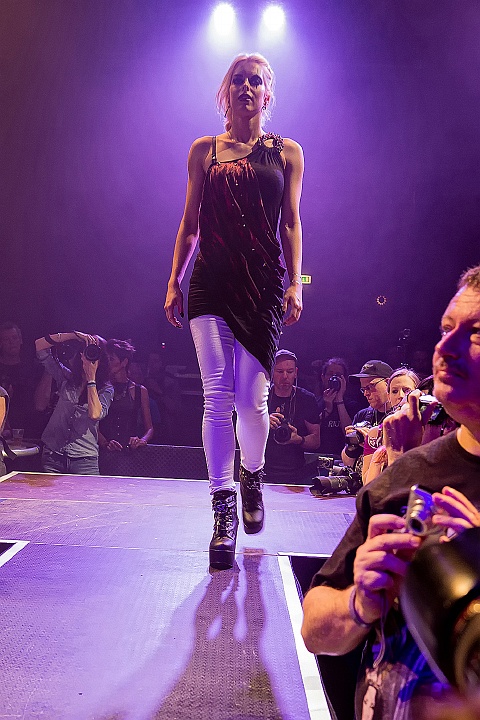 mode show, Ingeborg Steenvorst met Chirra Niva @ Femme 2016, picture 26, photographed by Edwin Houdevelt - FrontView Magazine