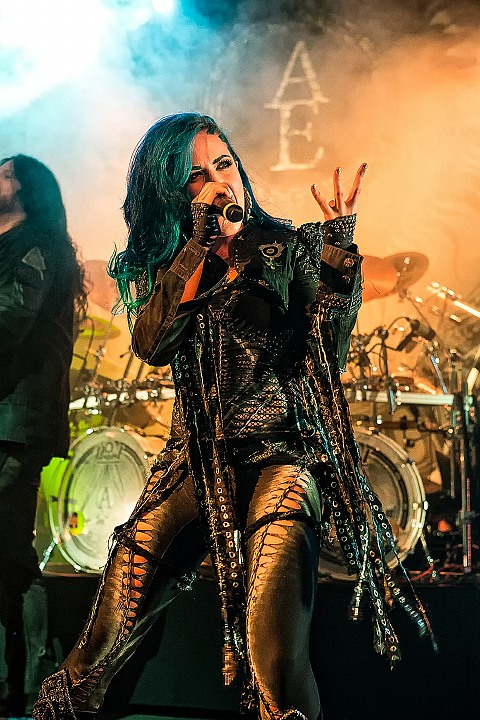 Arch Enemy @ Femme 2016, foto 11, foto's door FrontView Magazine