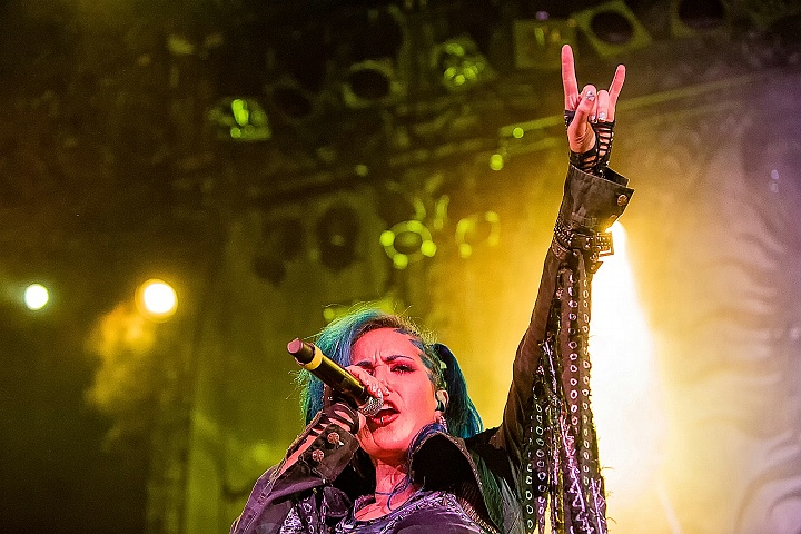 Arch Enemy @ Femme 2016, foto 20, foto's door FrontView Magazine