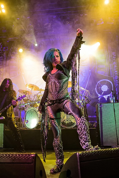 Arch Enemy @ Femme 2016, foto 34, foto's door FrontView Magazine