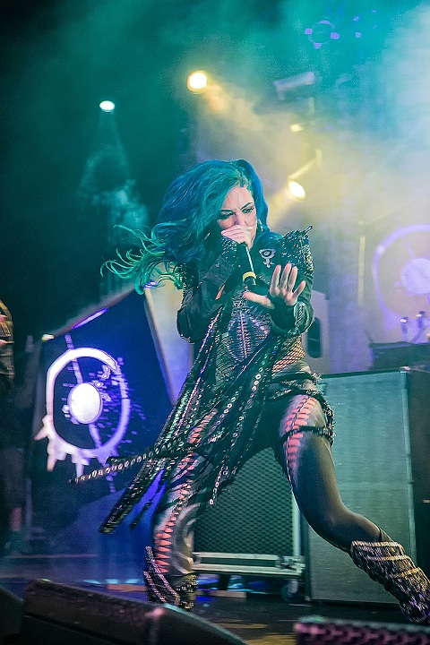 Arch Enemy @ Femme 2016, foto 35, foto's door FrontView Magazine