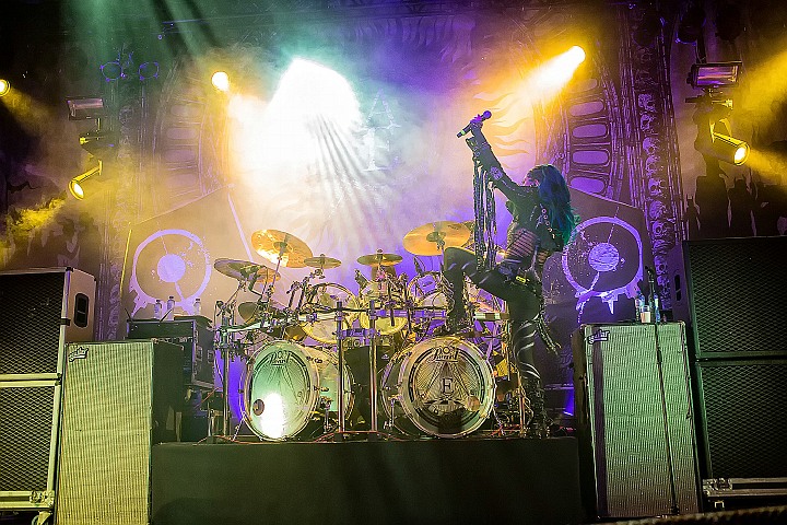 Arch Enemy @ Femme 2016, foto 36, foto's door FrontView Magazine