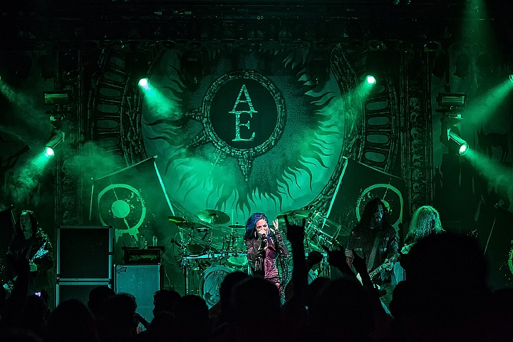 Arch Enemy @ Femme 2016, foto 38, foto's door FrontView Magazine