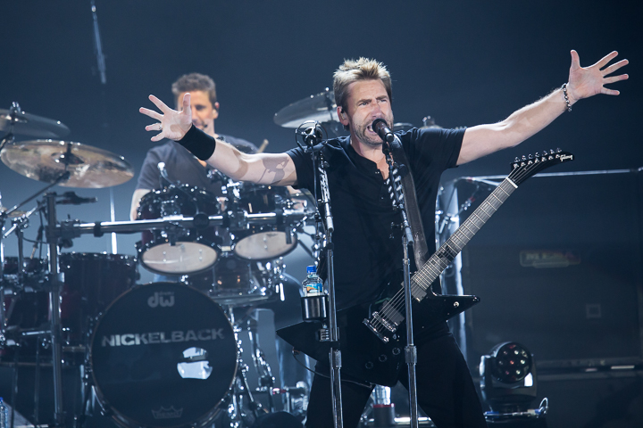 Nickelback @ Lotto Arena, picture 5, photographed by Dorien Goetschalckx - FrontView Magazine