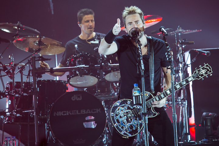 Nickelback @ Lotto Arena, picture 8, photographed by Dorien Goetschalckx - FrontView Magazine