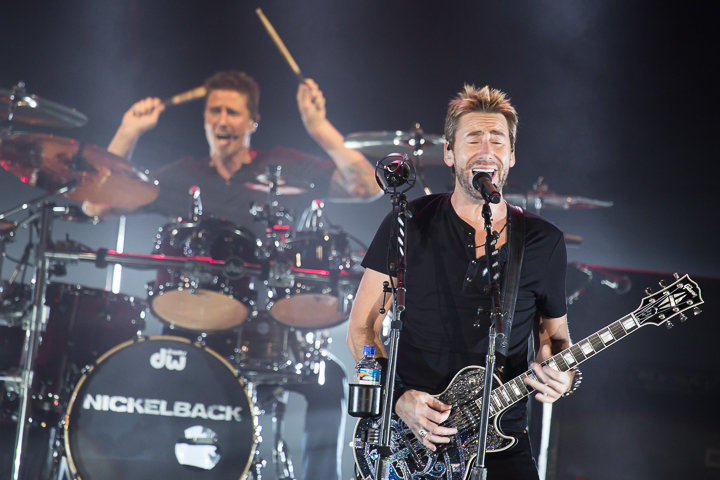 Nickelback @ Lotto Arena, picture 10, photographed by Dorien Goetschalckx - FrontView Magazine