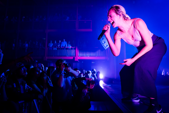 Mø @ AB, foto 1, foto's door Kristof Hayen - FrontView Magazine