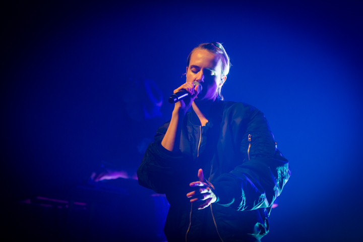 Mø @ AB, foto 3, foto's door Kristof Hayen - FrontView Magazine