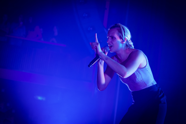 Mø @ AB, foto 6, foto's door Kristof Hayen - FrontView Magazine
