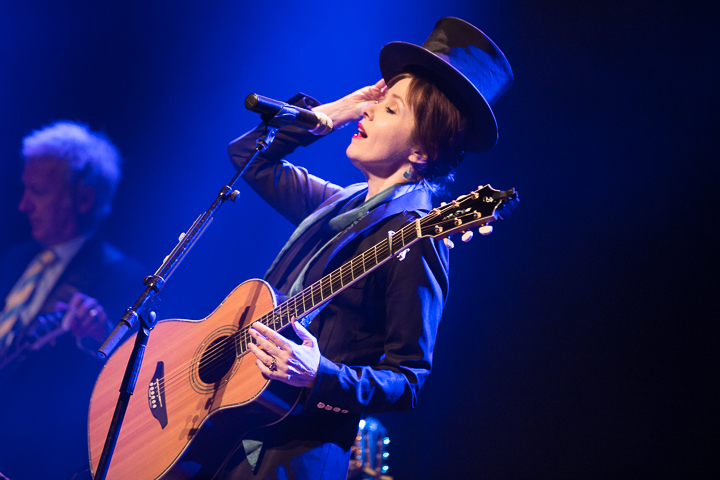 Suzanne Vega @ De Roma, picture 3, photographed by Dorien Goetschalckx - FrontView Magazine