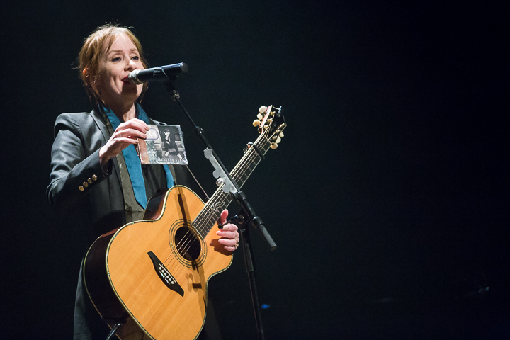 Suzanne Vega @ De Roma, picture 6, photographed by Dorien Goetschalckx - FrontView Magazine