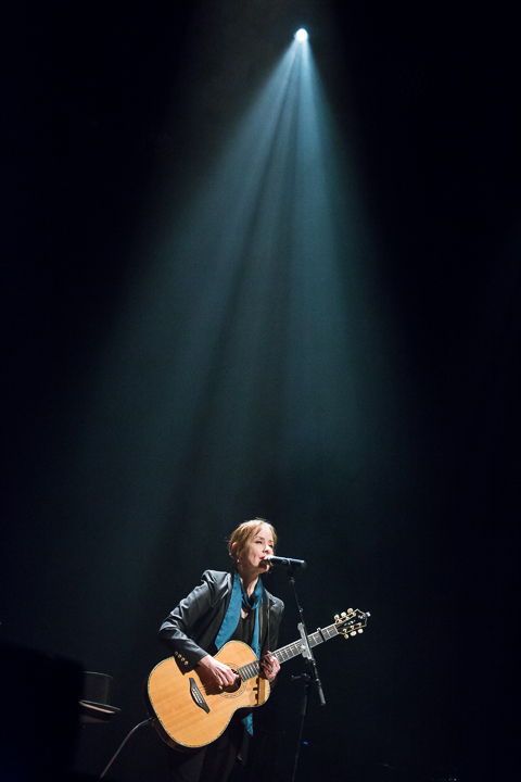 Suzanne Vega @ De Roma, picture 9, photographed by Dorien Goetschalckx - FrontView Magazine