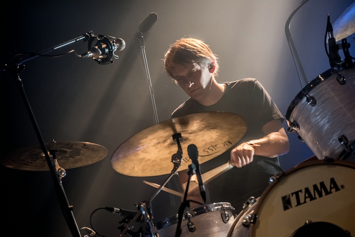 Arno @ Den Amer Diest, picture 13, photographed by Luc Luyten - FrontView Magazine