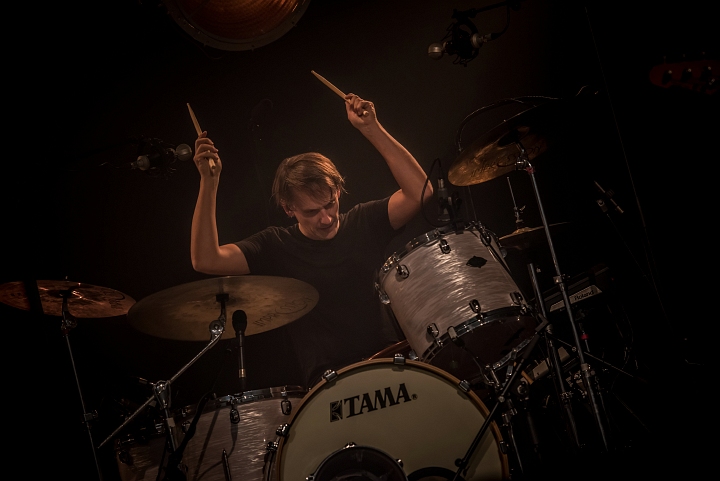 Arno @ Den Amer Diest, picture 42, photographed by Luc Luyten - FrontView Magazine