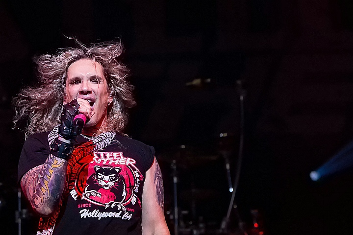 Steel Panther @ Ancienne Belgique, foto 31, foto's door Edwin Houdevelt - FrontView Magazine