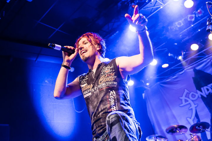 Sonata Arctica @ 013, picture 9, photographed by Dorien Goetschalckx - FrontView Magazine