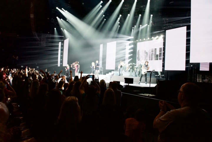 Laura Pausini @ Vorst Nationaal, picture 12, photographed by Bart Baevegems - FrontView Magazine