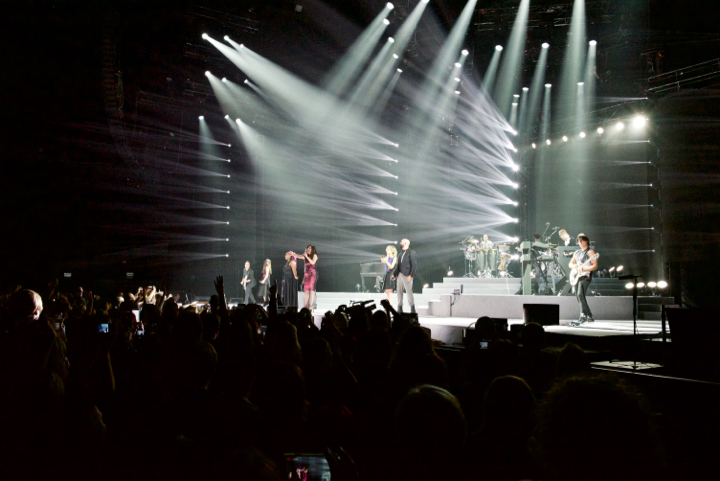 Laura Pausini @ Vorst Nationaal, picture 14, photographed by Bart Baevegems - FrontView Magazine