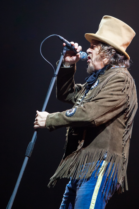 Zucchero @ Vorst Nationaal, picture 2, photographed by Dorien Goetschalckx - FrontView Magazine