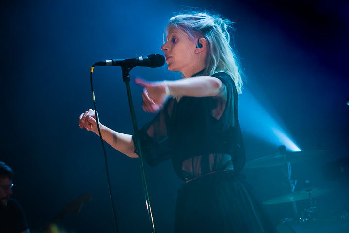 Aurora Le Botanique Brussels, picture 6, photographed by Kris Saelen - FrontView Magazine