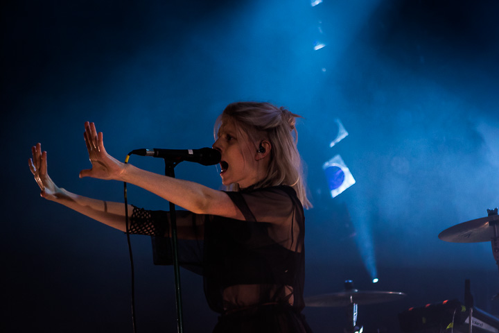 Aurora Le Botanique Brussels, picture 10, photographed by Kris Saelen - FrontView Magazine