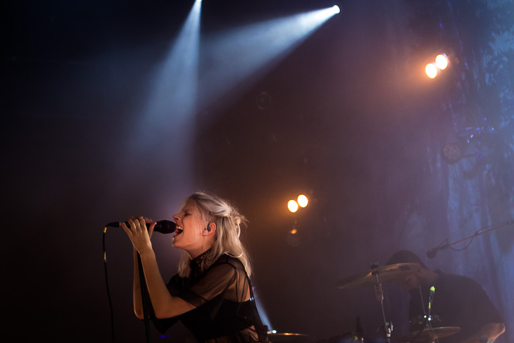 Aurora Le Botanique Brussels, picture 11, photographed by Kris Saelen - FrontView Magazine