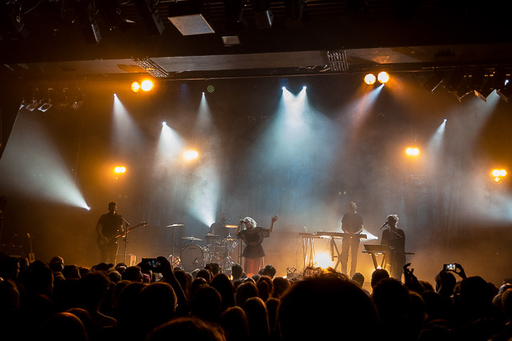 Aurora Le Botanique Brussels, picture 17, photographed by Kris Saelen - FrontView Magazine