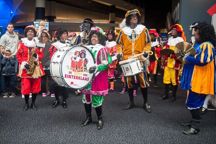 Première Sinterklaas en het mysterie op de stoomboot @ Kinepolis Antwerpen, picture 1, photographed by Goele Bormans - FrontView Magazine