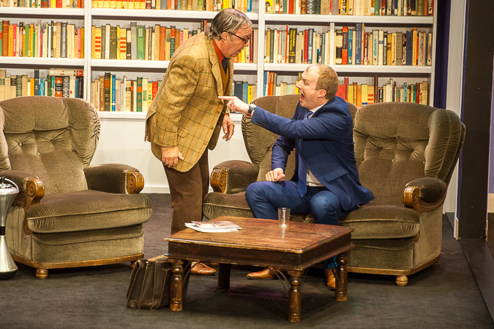 Première Macho's @ echt Antwaarps teater, picture 19, photographed by Goele Bormans - FrontView Magazine