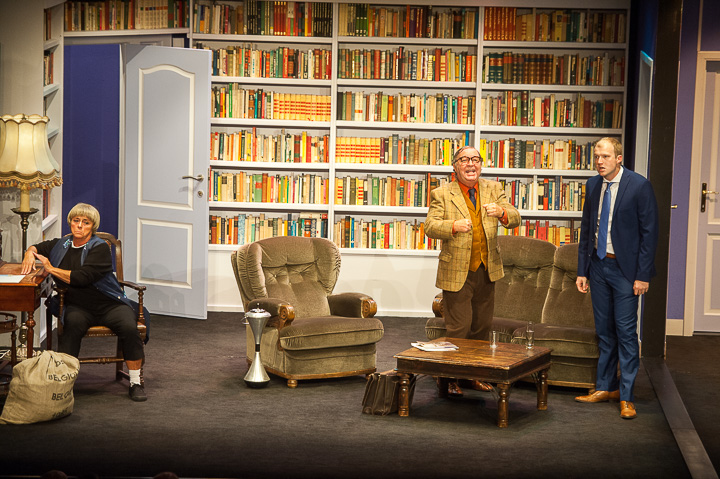 Première Macho's @ echt Antwaarps teater, picture 28, photographed by Goele Bormans - FrontView Magazine