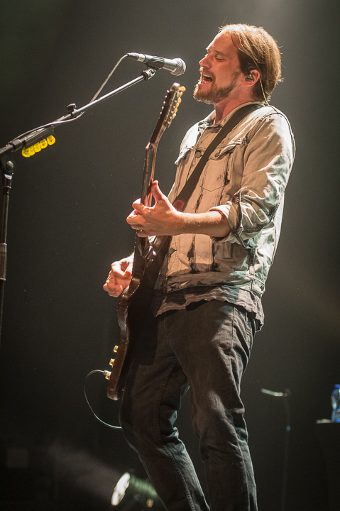 Silversun Pickups @ Het Depot, picture 5, photographed by Jan van Hecke - FrontView Magazine