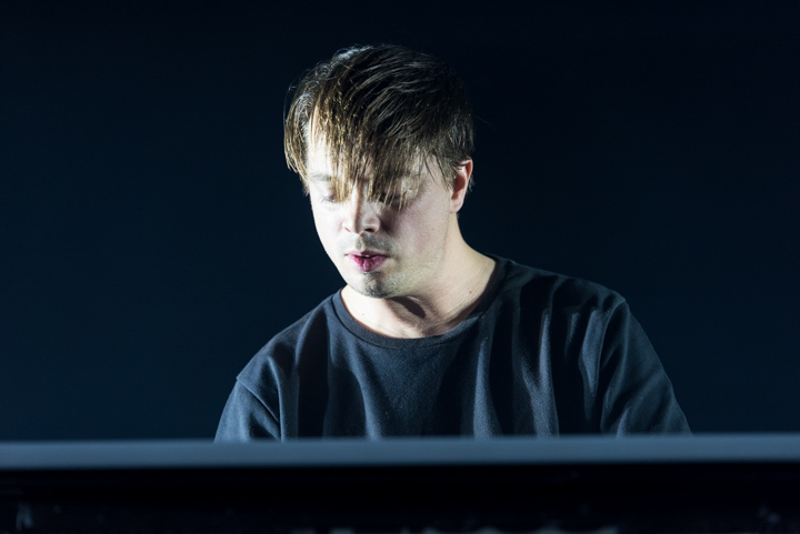 Goose @ Lotto Arena, picture 19, photographed by Johan Van Buggenhout - FrontView Magazine