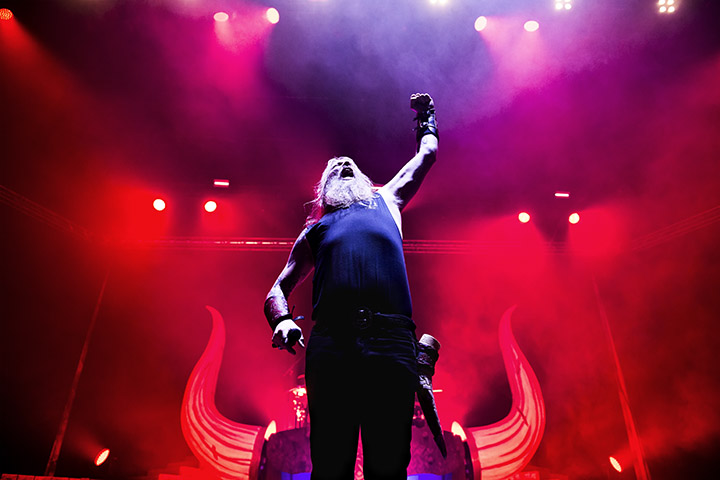 Amon Amarth @ Vorst Nationaal, picture 9, photographed by Jef Peeters - FrontView Magazine