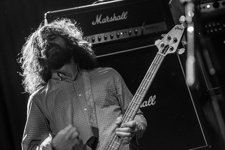 Dinosaur Jr @ AB Brussel, picture 19, photographed by Luc Luyten - FrontView Magazine