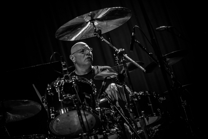 Dinosaur Jr @ AB Brussel, picture 20, photographed by Luc Luyten - FrontView Magazine