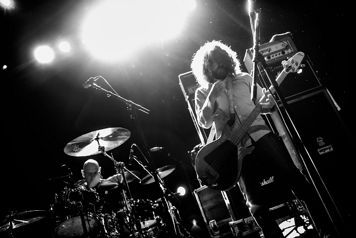 Dinosaur Jr @ AB Brussel, picture 23, photographed by Luc Luyten - FrontView Magazine