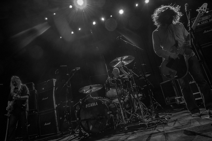 Dinosaur Jr @ AB Brussel, picture 25, photographed by Luc Luyten - FrontView Magazine