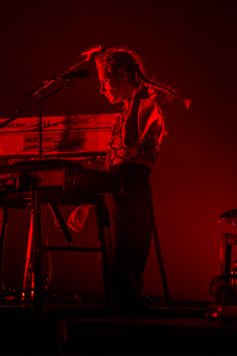 Agnes Obel @ AB, picture 2, photographed by Jef Peeters - FrontView Magazine
