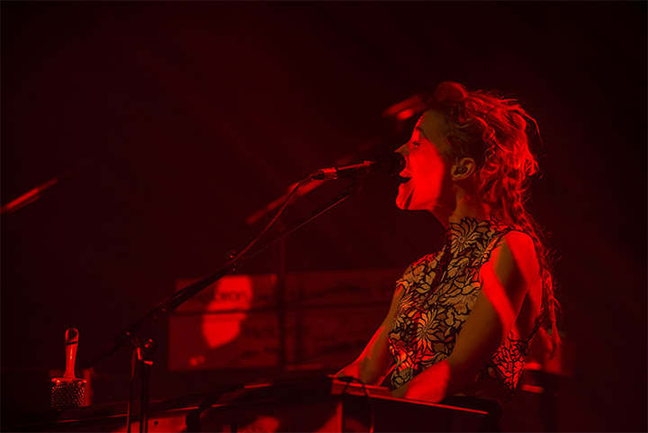 Agnes Obel @ AB, picture 4, photographed by Jef Peeters - FrontView Magazine