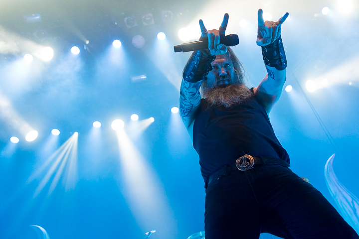 Amon Amarth @ 013, picture 4, photographed by Dorien Goetschalckx - FrontView Magazine