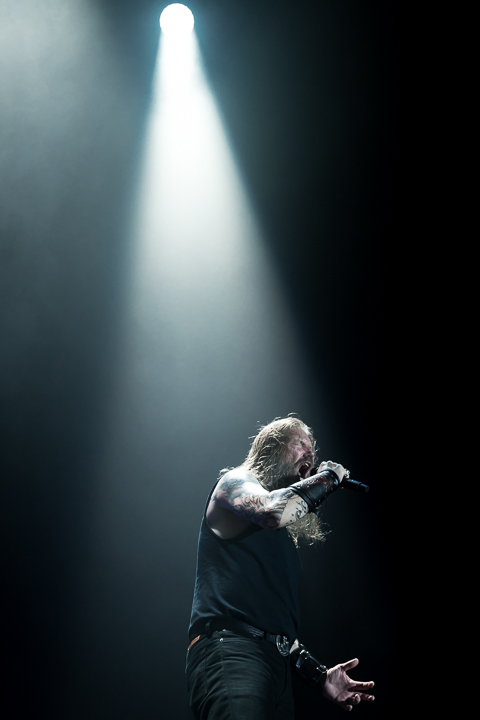 Amon Amarth @ 013, picture 7, photographed by Dorien Goetschalckx - FrontView Magazine