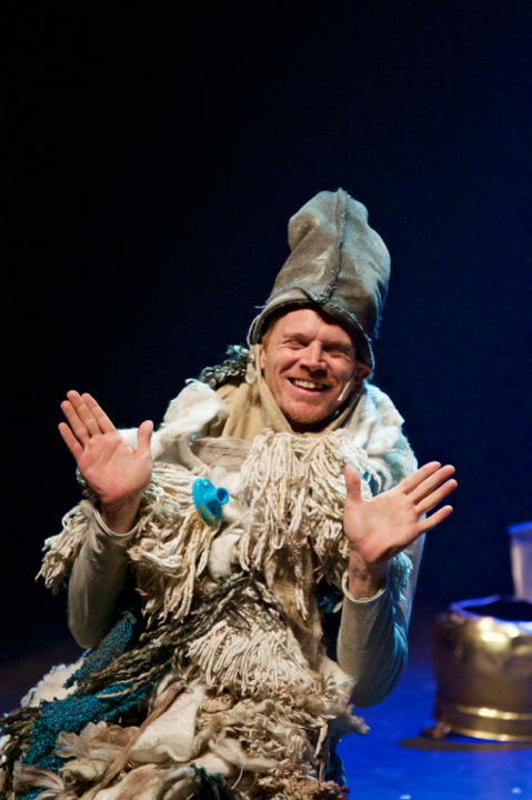 Arthur, of hoe je koning kan worden @ Antwerpen Fakkelteater, picture 10, photographed by Bart Baevegems - FrontView Magazine