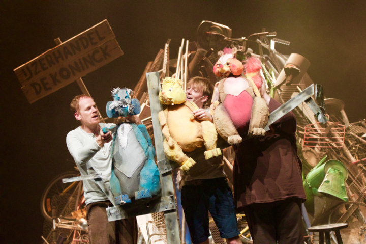 Arthur, of hoe je koning kan worden @ Antwerpen Fakkelteater, picture 24, photographed by Bart Baevegems - FrontView Magazine
