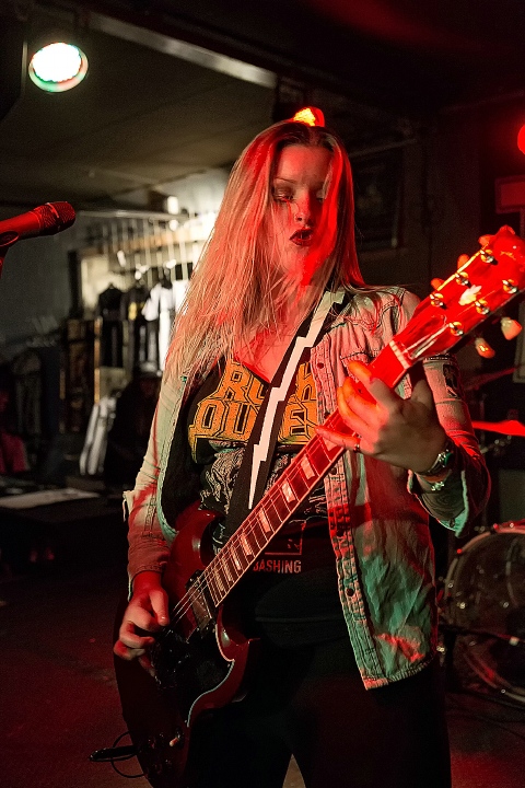 ThunderMother @ De Verlichte Geest, picture 8, photographed by Edwin Houdevelt - FrontView Magazine