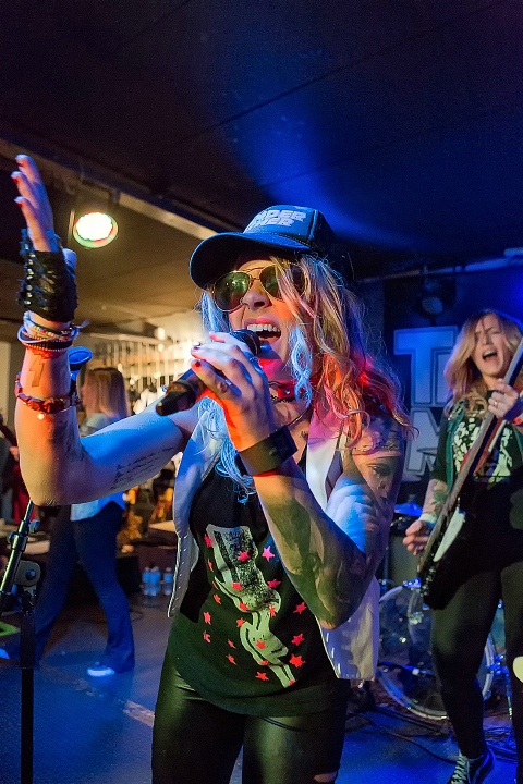 ThunderMother @ De Verlichte Geest, picture 13, photographed by Edwin Houdevelt - FrontView Magazine