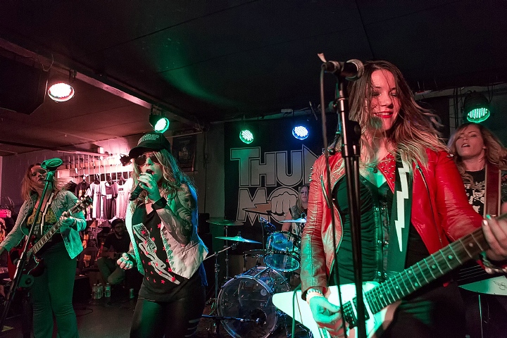 ThunderMother @ De Verlichte Geest, picture 14, photographed by Edwin Houdevelt - FrontView Magazine