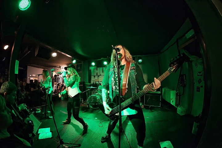 ThunderMother @ De Verlichte Geest, picture 21, photographed by Edwin Houdevelt - FrontView Magazine